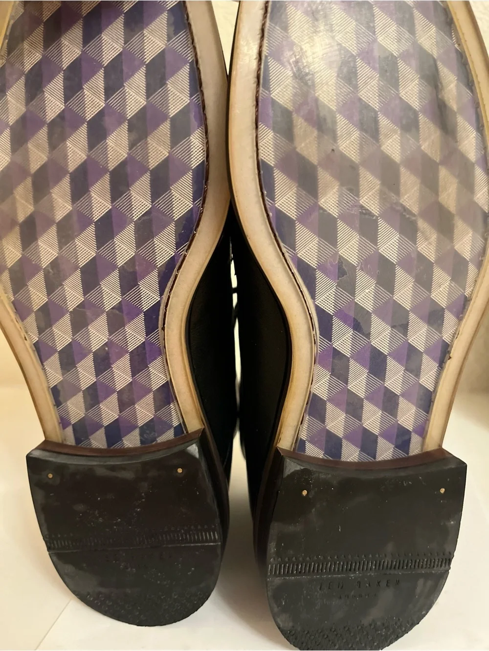 Ted Baker London Black Leather Chukka Boots with Stunning Sole - Size 9.5